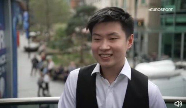 现在德劳伦蒂斯需要决定是否接受这份报价。
